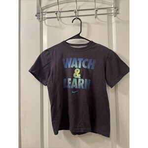 Nike Boys Short Sleeve T-Shirt Graphic Watch & Learn Size Small Gray